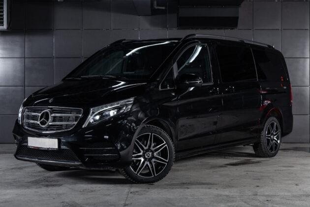 Luxury Mercedes Vito transfer car for Diamond Hair Clinic patients